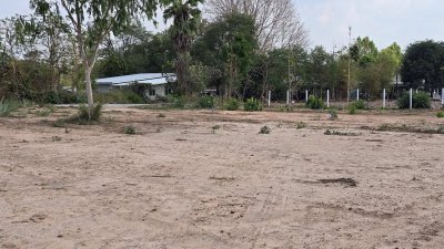 ที่ดินแบ่งขาย โครงการติดถนน 4 เลน เนื้อที่ 205 ตร.วา 850,000.-