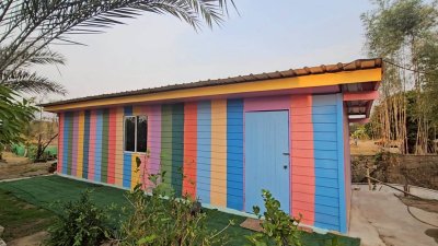 ที่ดินโฉนดพร้อมสิ่งปลูกสร้าง 5 หลัง แถมเฟอร์นิเจอร์ภาย, เครื่องใช้ไฟฟ้า มีสระน้ำทำการเกษตร