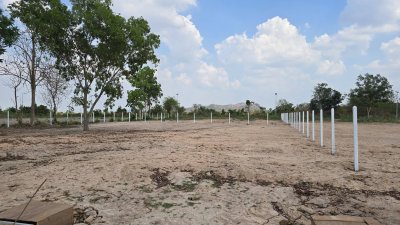 ที่ดินแบ่งขาย โครงการติดถนน 4 เลน ต.จอมบึง อ.จอมบึง จ.ราชบุรี