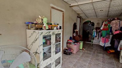 ที่ดินโฉนดพร้อมสิ่งปลูกสร้าง 2 ห้องนอน 1 ห้องน้ำ มีแหล่งน้ำการเกษตร