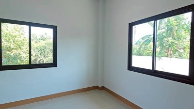 ที่ดินโฉนดพร้อมบ้าน ใกล้ตลาดจอมบึง ติดถนน 2 ด้าน ต.จอมบึง อ.จอมบึง จ.ราชบุรี