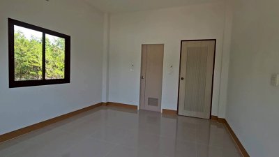 ที่ดินโฉนดพร้อมบ้าน ใกล้ตลาดจอมบึง ติดถนน 2 ด้าน ต.จอมบึง อ.จอมบึง จ.ราชบุรี