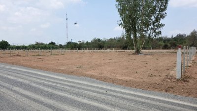 ที่ดินแบ่งขาย โครงการติดถนน 4 เลน เนื้อที่ 205 ตร.วา 850,000.-