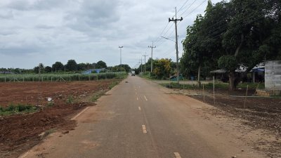 ที่ดินโฉนด วิวเขาล้อม ติดถนนลาดยาง แปลงหัวมุมถนน 2 ด้าน 4 ไร่ 3 งาน