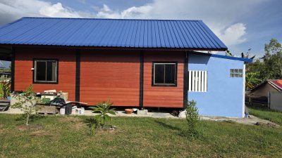 บ้านทำเลใกล้ตลาด และรพ. 5-10 นาที ที่ดินโฉนดสวนผึ้ง 220 ตร.วา 1,300,000.-