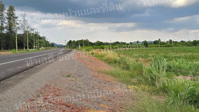 ที่ดินติดถนนทางหลวงชนบท หน้ากว้าง250 ม. ติดถนน 3 ด้าน