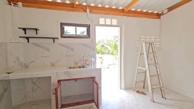 บ้าน 2 ชั้น ติดสาธารณะ 2 ด้าน เขตชุมชนหมู่บ้าน ต.อ่างหิน อ.ปากท่อ จ.ราชบุรี