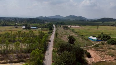 โฉนดครุฑแดงนส. 4 จ.เนื้อที่ 2 ไร่ ไร่ละ 390,000.-