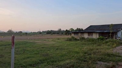 ที่ดิน 80 ตร.วา ราคา 170,000 บาท 100 ตร.วา ราคา 190,000 บาท