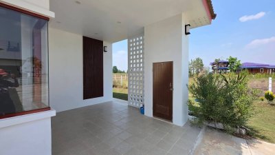 บ้าน 200 ตร.วา โฉนดพร้อมโอน ราคา 1,890,000 บาท อ.จอมบึง จ.ราชบุรี