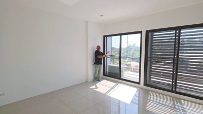 อาคาร 3 ชั้น 2 คูหา ติดถนนทางหลวงชนบทราชบุรี-สมุทรสงคราม