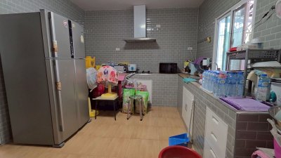 บ้านสวน เนื้อที่ 1 ไร่ ปลูกฝรั่ง 3 สายพันธุ์  ปลูกแซมมะม่วง, มะพร้าวน้ำหอม, ขนุน ต.จอมบึง อ.จอมบึง จ.ราขบุรี
