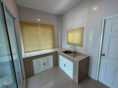 วิวเขา 2 ด้าน ที่ดิน 2 งาน ขายพร้อมบ้านสภาพดี ราคา 950,000 บาท