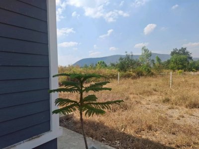 วิวเขา 2 ด้าน ที่ดิน 2 งาน ขายพร้อมบ้านสภาพดี ราคา 950,000 บาท