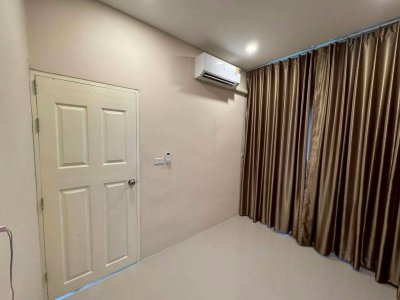 วิวเขา 2 ด้าน ที่ดิน 2 งาน ขายพร้อมบ้านสภาพดี ราคา 950,000 บาท