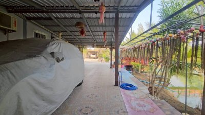 บ้านพักสไตล์รีสอร์ท พร้อมเฟอร์นิเจอร์ ,สระน้ำและสวนไม้ร่มรื่น