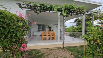 บ้านพร้อมที่ดินโฉนด สวนผสมผสาน บรรยากาศธรรมชาติ ท้ายติดคลองขุด