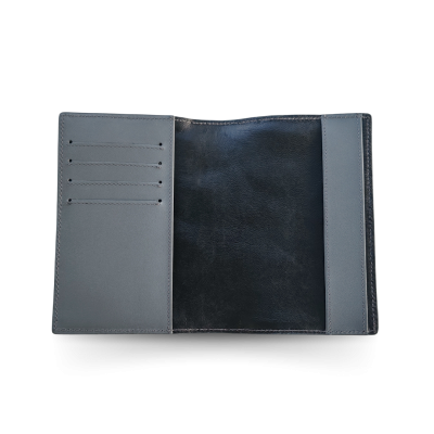 CROCODILE TAIL LEATHER PASSPORT COVER : CACPW001TMX