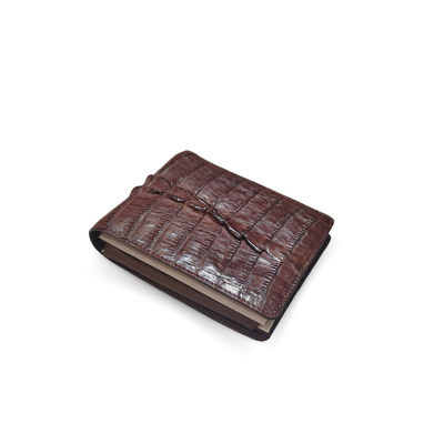 CROCODILE TAIL LEATHER SHORT BI-FOLD WALLET : CW22BTS1MX