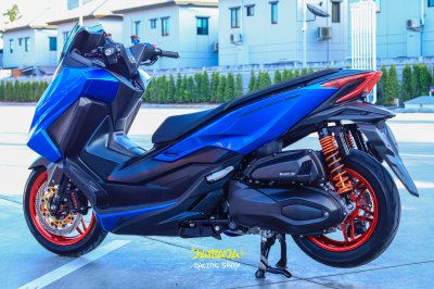 NEW FORZA350 สีน้ำเงิน ล้อแดง ทรงซิ่ง