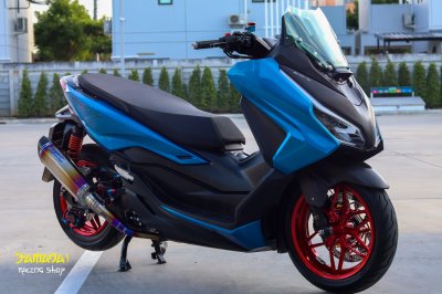 NEW FORZA350 สีน้ำเงิน ล้อแดง ทรงซิ่ง