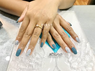 ลายเล็บสวยๆ จากทางร้าน