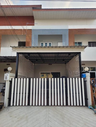 ทาวเฮ้าส์ 2 ชั้น มิตรภาพ ซ.19 แถวเซฟวัน