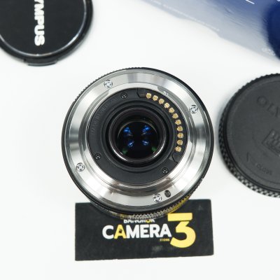 Zuiko 17mm F1.8