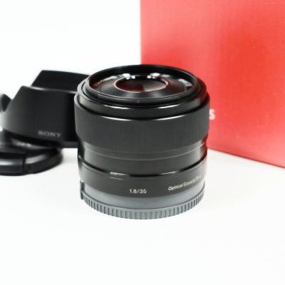 E35mm F1.8 OSS