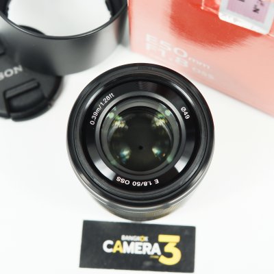 E50mm F1.8 OSS