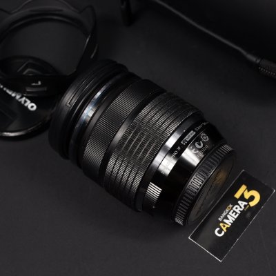 Zuiko 12-40mm F2.8 PRO