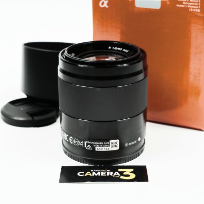 E50mm F1.8 OSS