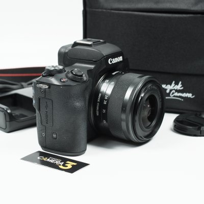 Canon EOS M50