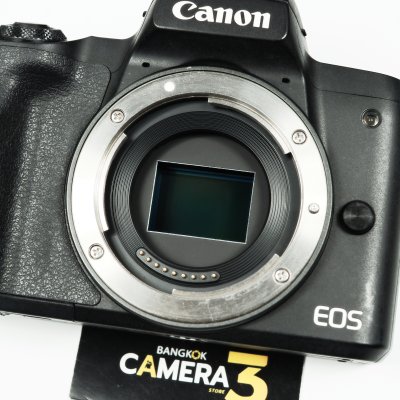Canon EOS M50