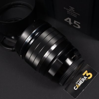 Zuiko 45mm F1.2 PRO