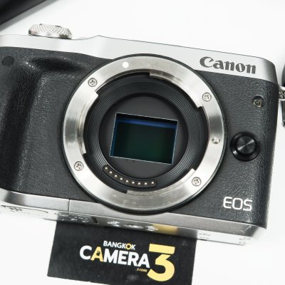 Canon EOS M6