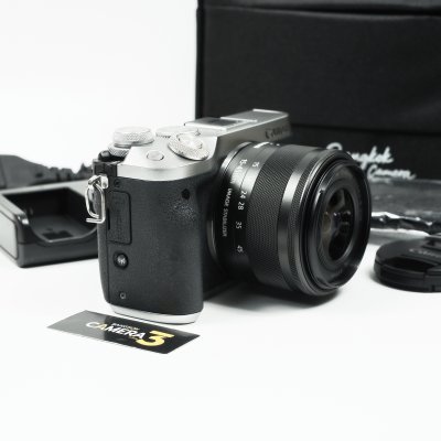 Canon EOS M6