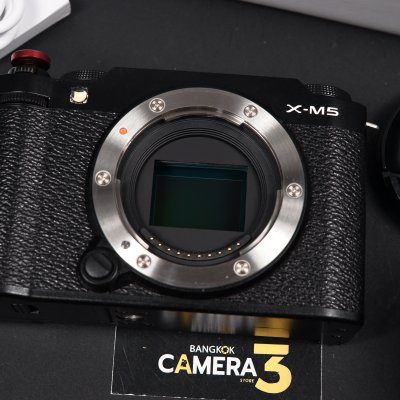 Fujifilm XM5