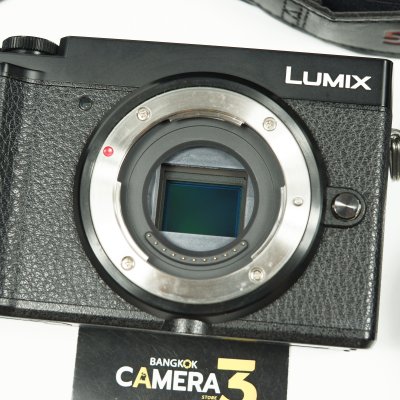 Lumix GX9
