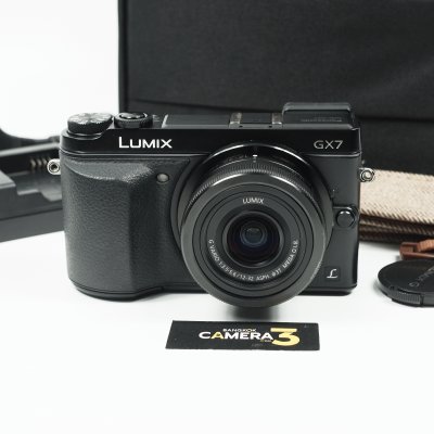 Lumix GX7