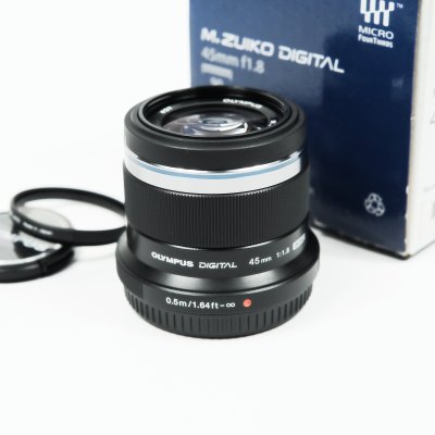 Zuiko 45mm F1.8