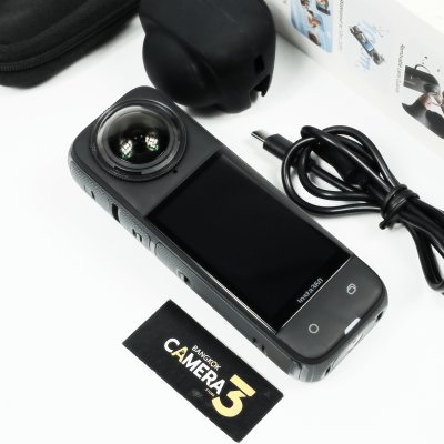 Insta360 X4