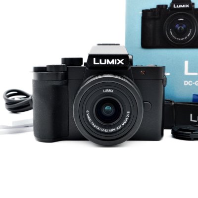 Lumix G100D