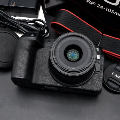 Canon EOS RP + 18-45mm f4.5-6.3