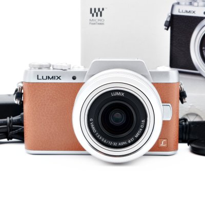 Lumix GF8