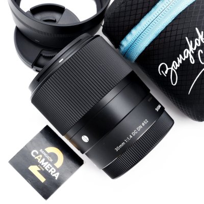 Sigma 30mm F1.4 DC DN