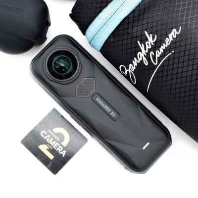Insta360 X5