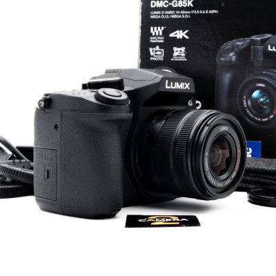 Lumix G85
