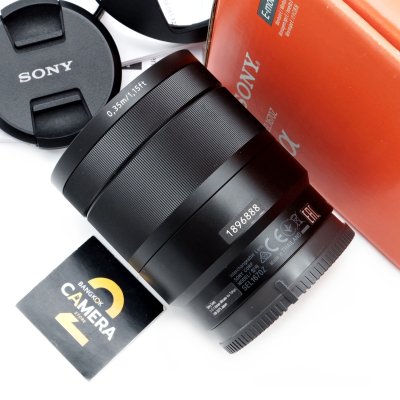 E16-70mm F4 ZA