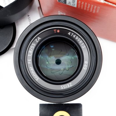 FE55mm F1.8 ZA